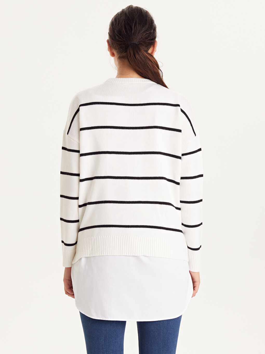 Beyaz Bisiklet Yaka Standart Fit Uzun Kollu Kadın Düz Triko Kazak-2