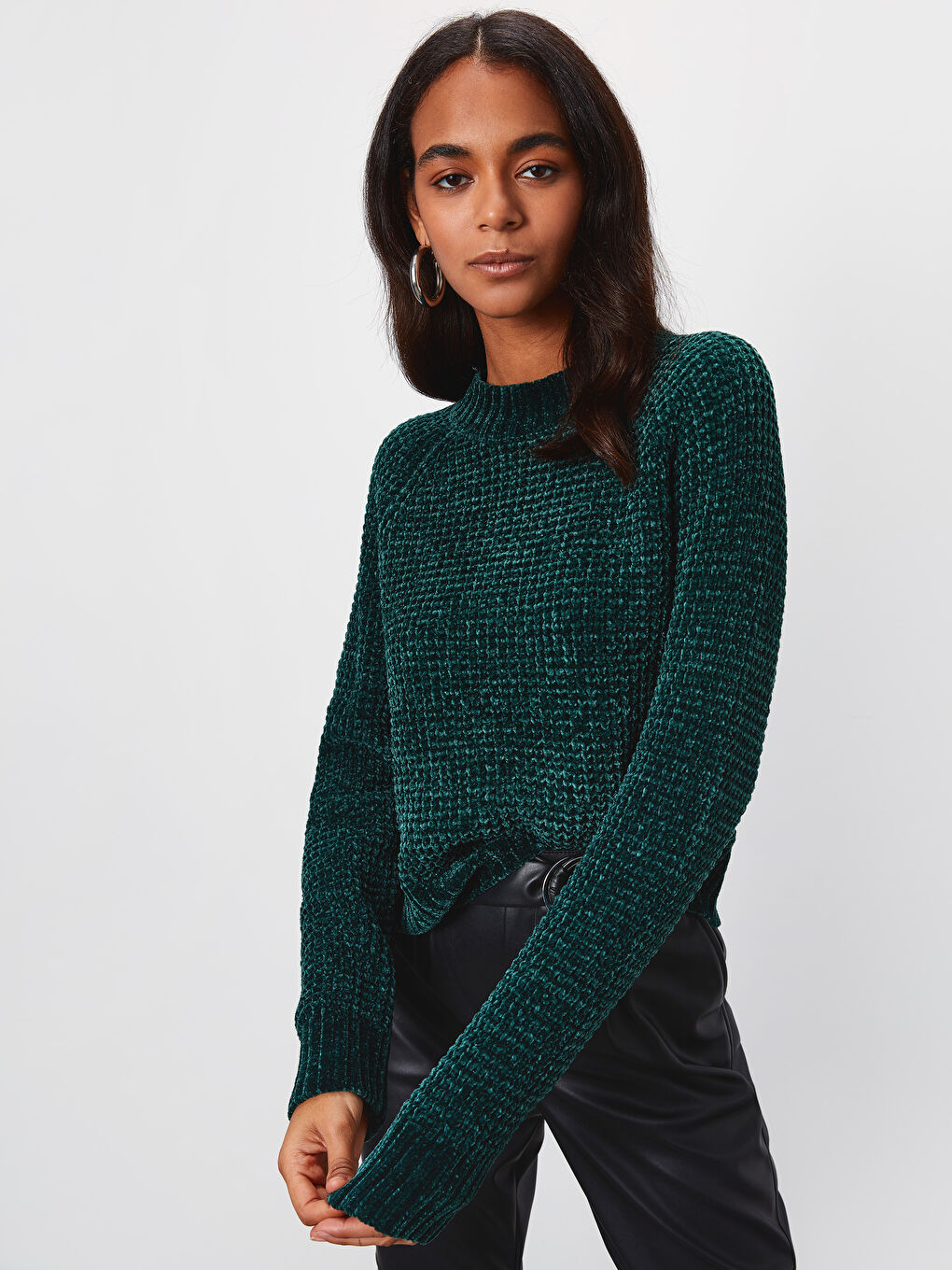 Woman GREEN Sweater