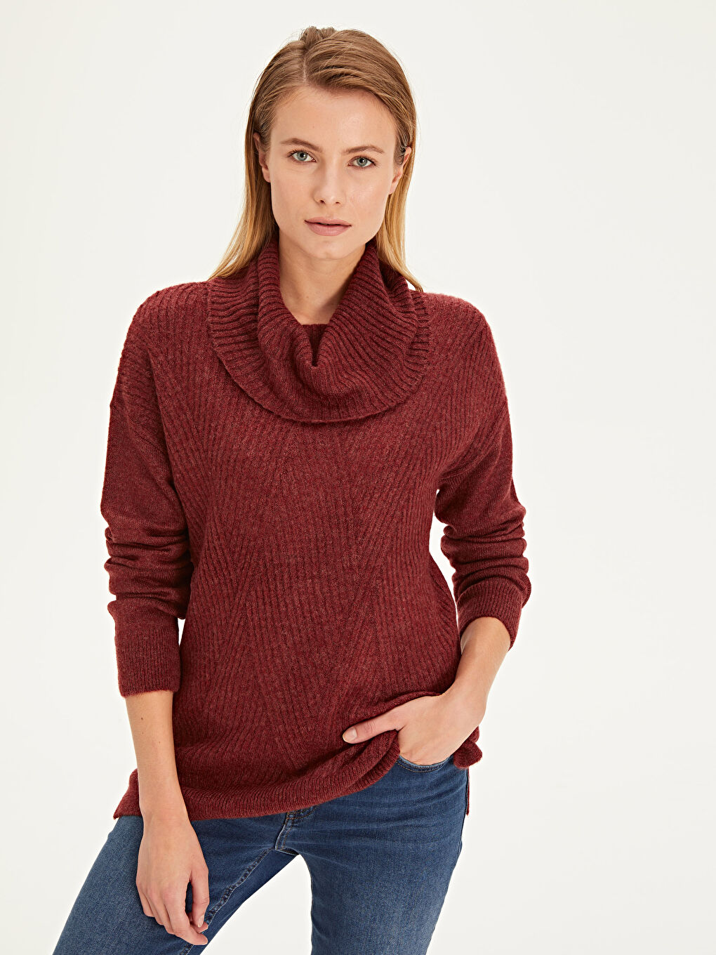 Әйелдерге арналған қалқан жағалы жемпір