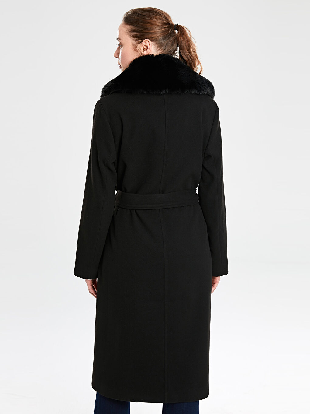 Siyah Uzun Kollu Kadın Kaşe Kaban-3