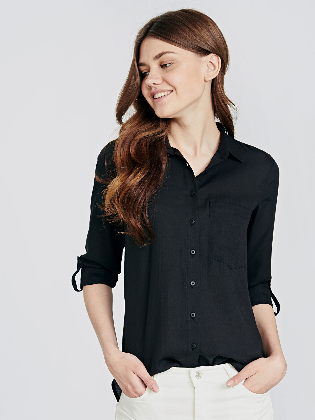 قميص اسود نساء