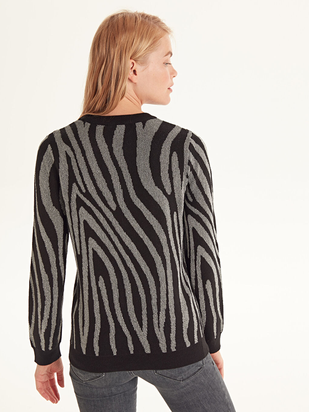 Әйелдер қара Жемпір-3