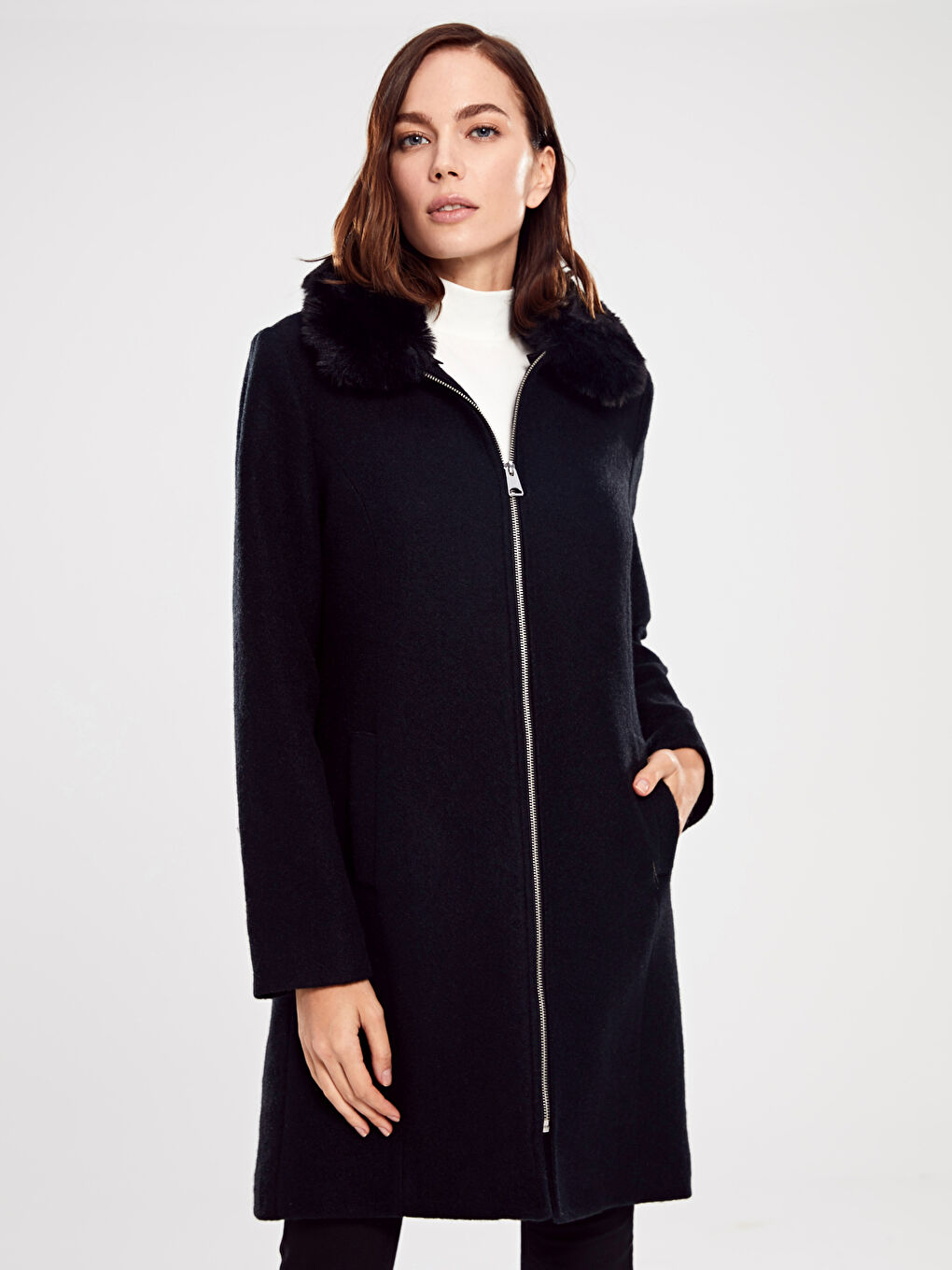 Woman BLACK Wool Blended Overcoat-1