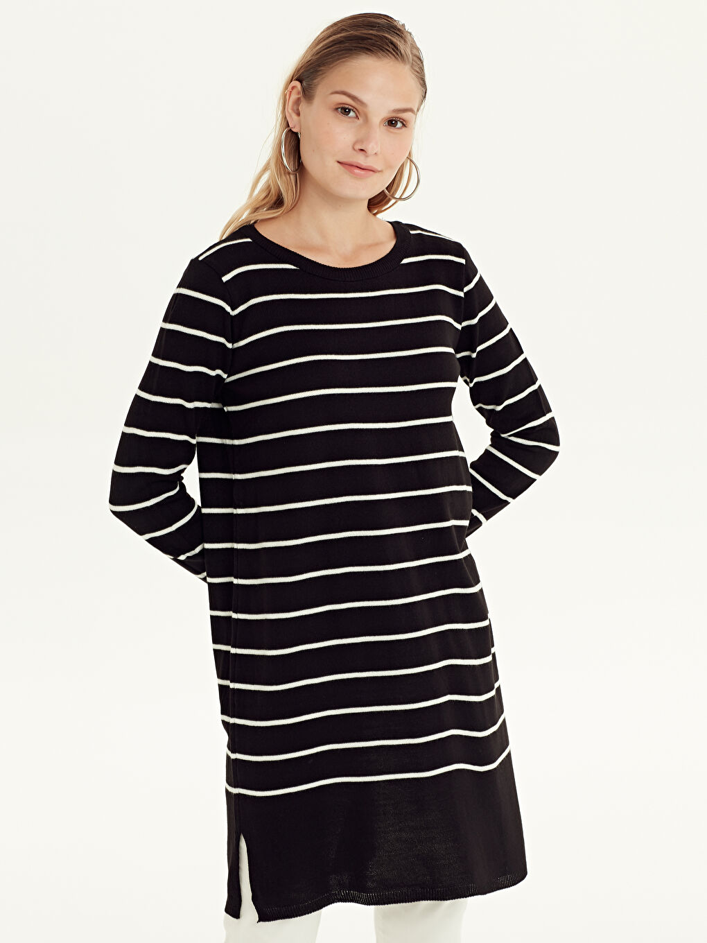 Siyah Bisiklet Yaka Kadın Çizgili Triko Tunik
