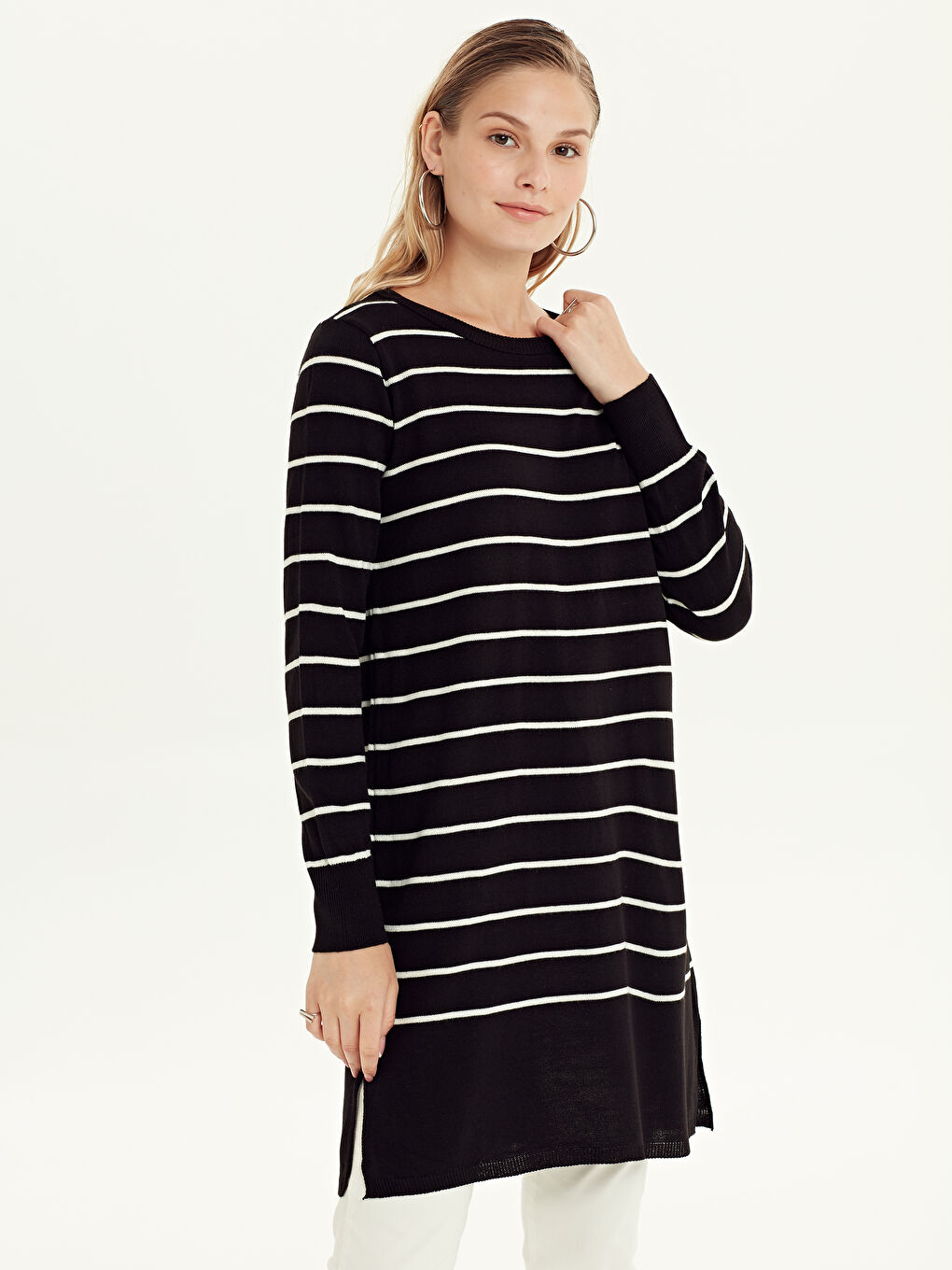 Siyah Bisiklet Yaka Kadın Çizgili Triko Tunik-1