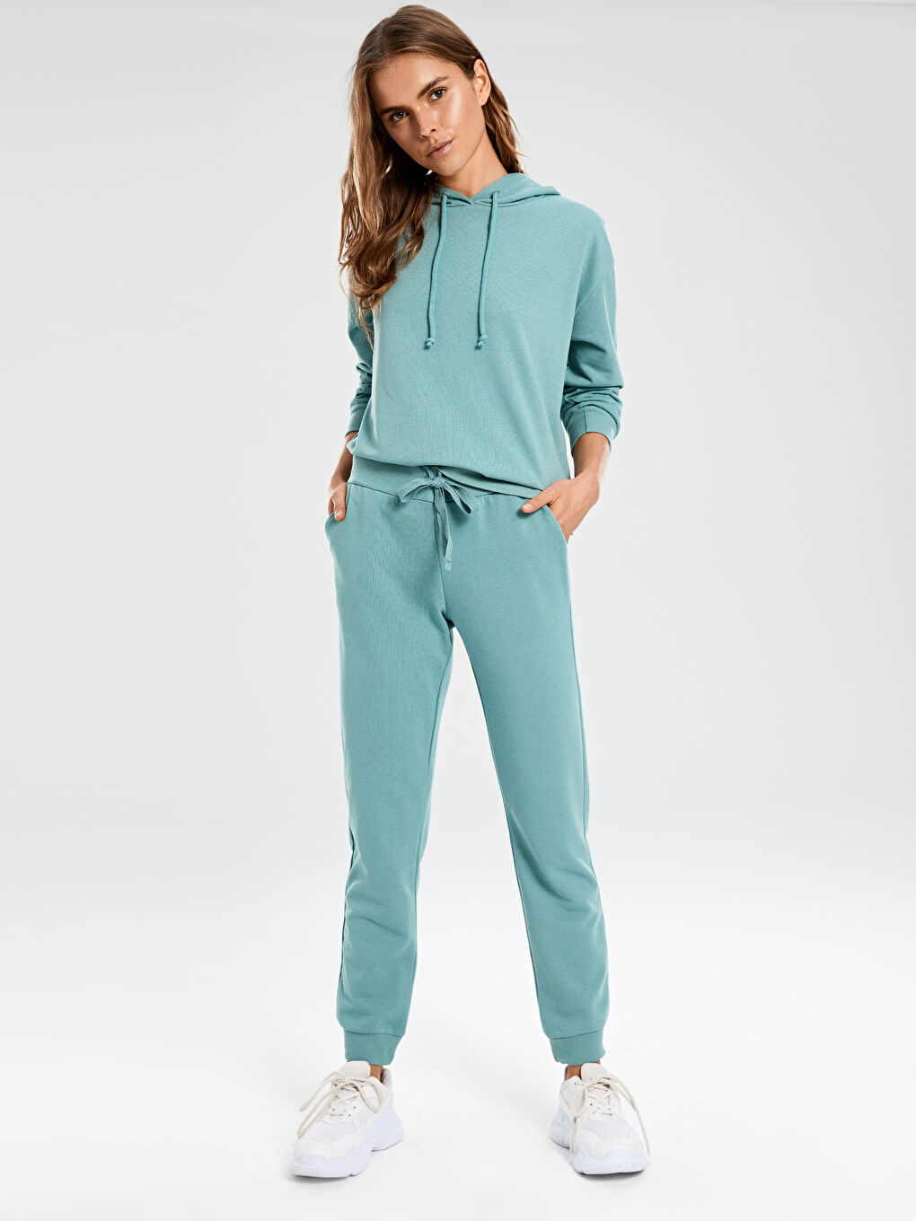 Woman GREEN Sweatpants-1