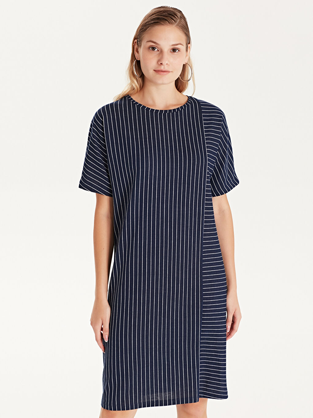 İndigo Bisiklet Yaka Kısa Kollu Kadın Elbise