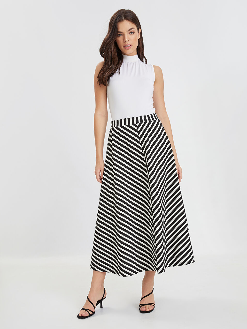 Siyah Çizgili Etek-1