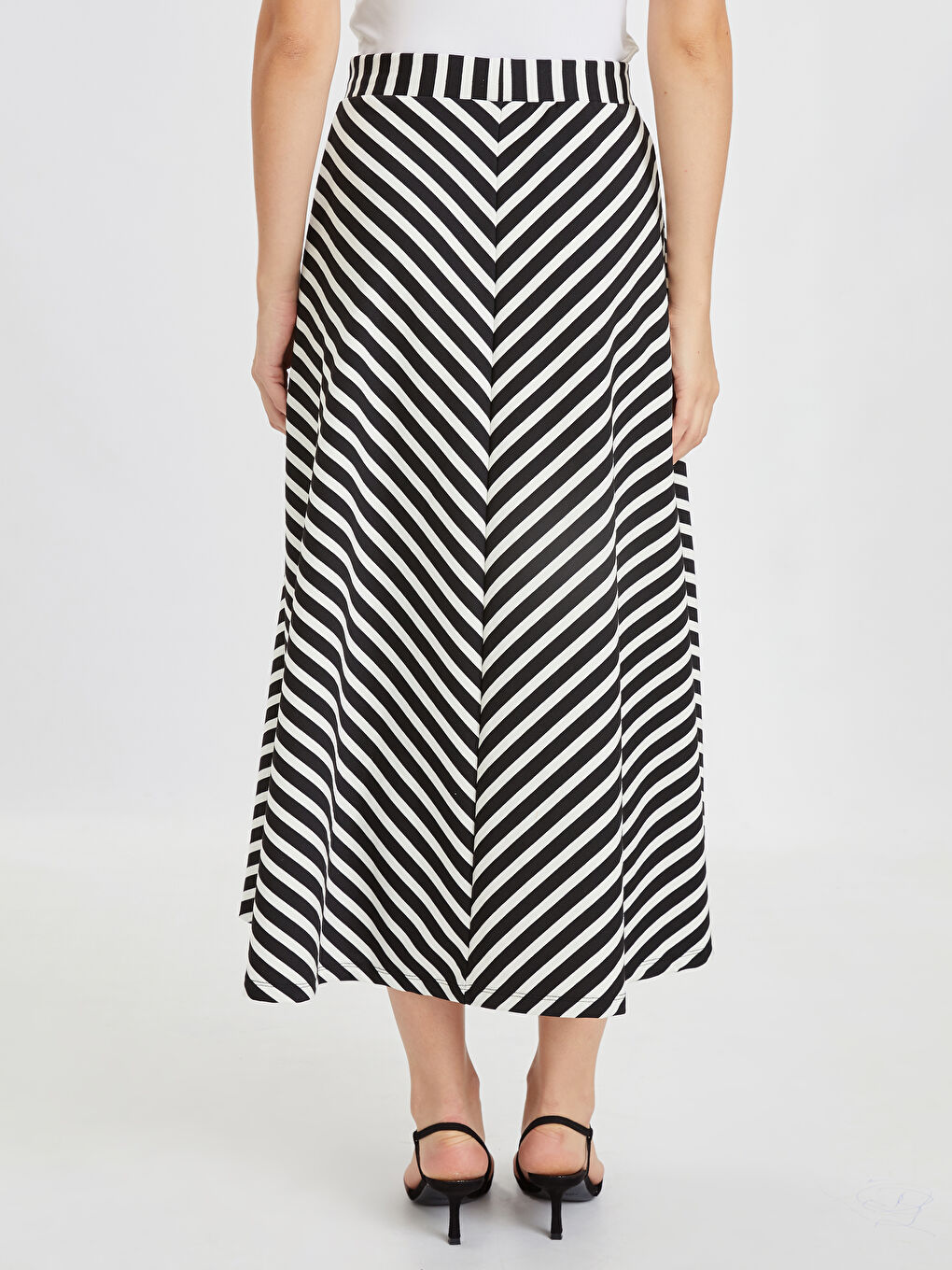 Siyah Çizgili Etek-2