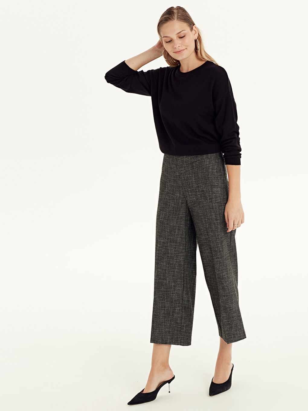 Gri Bilek Boy Geniş Paça Pantolon-1