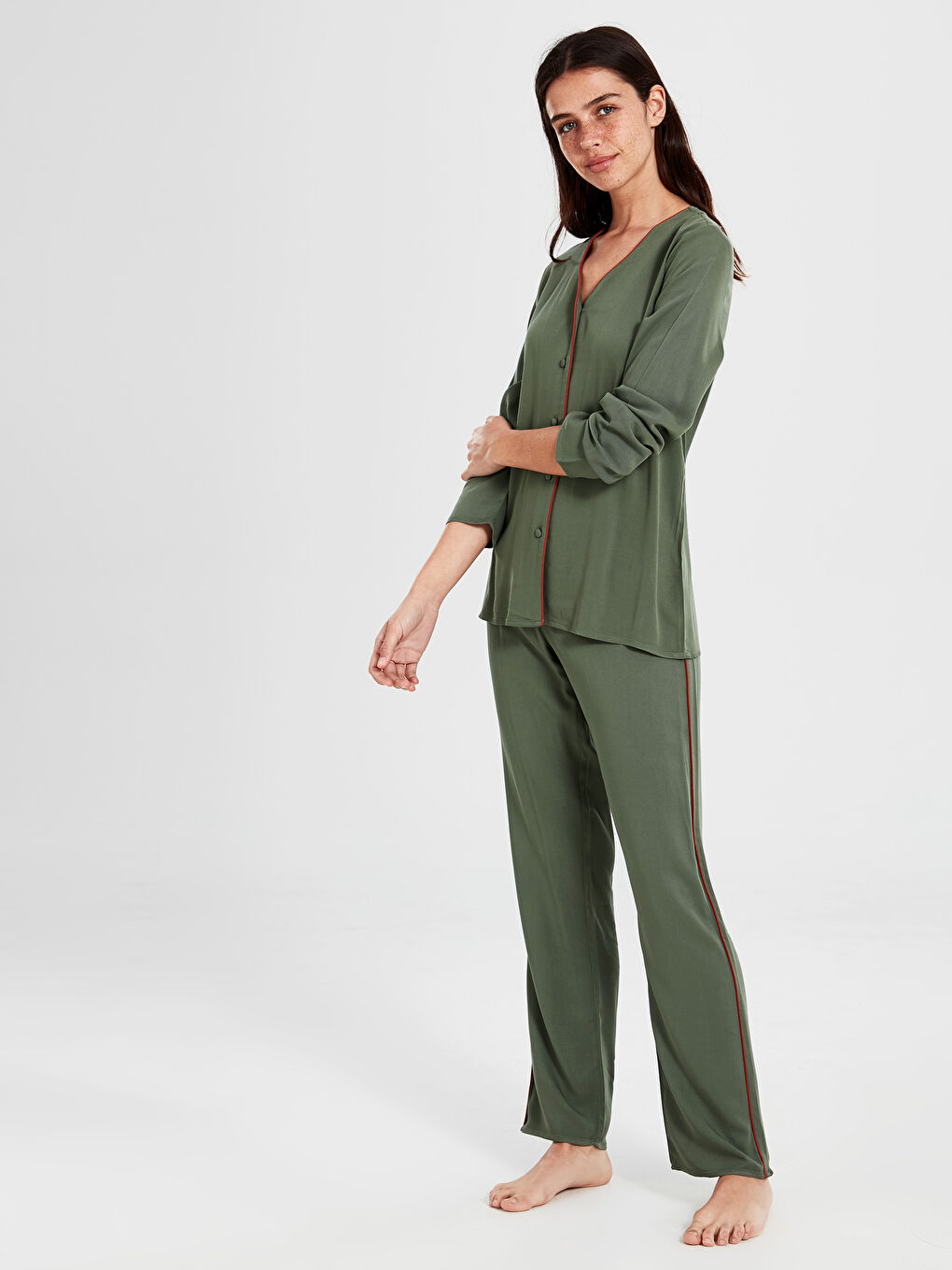 Yeşil Gömlek Yaka Kadın Gabardin Pijama Takım