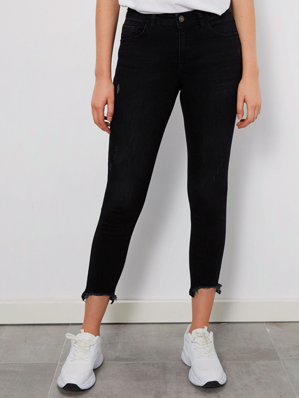 Woman BLACK Jeans-2