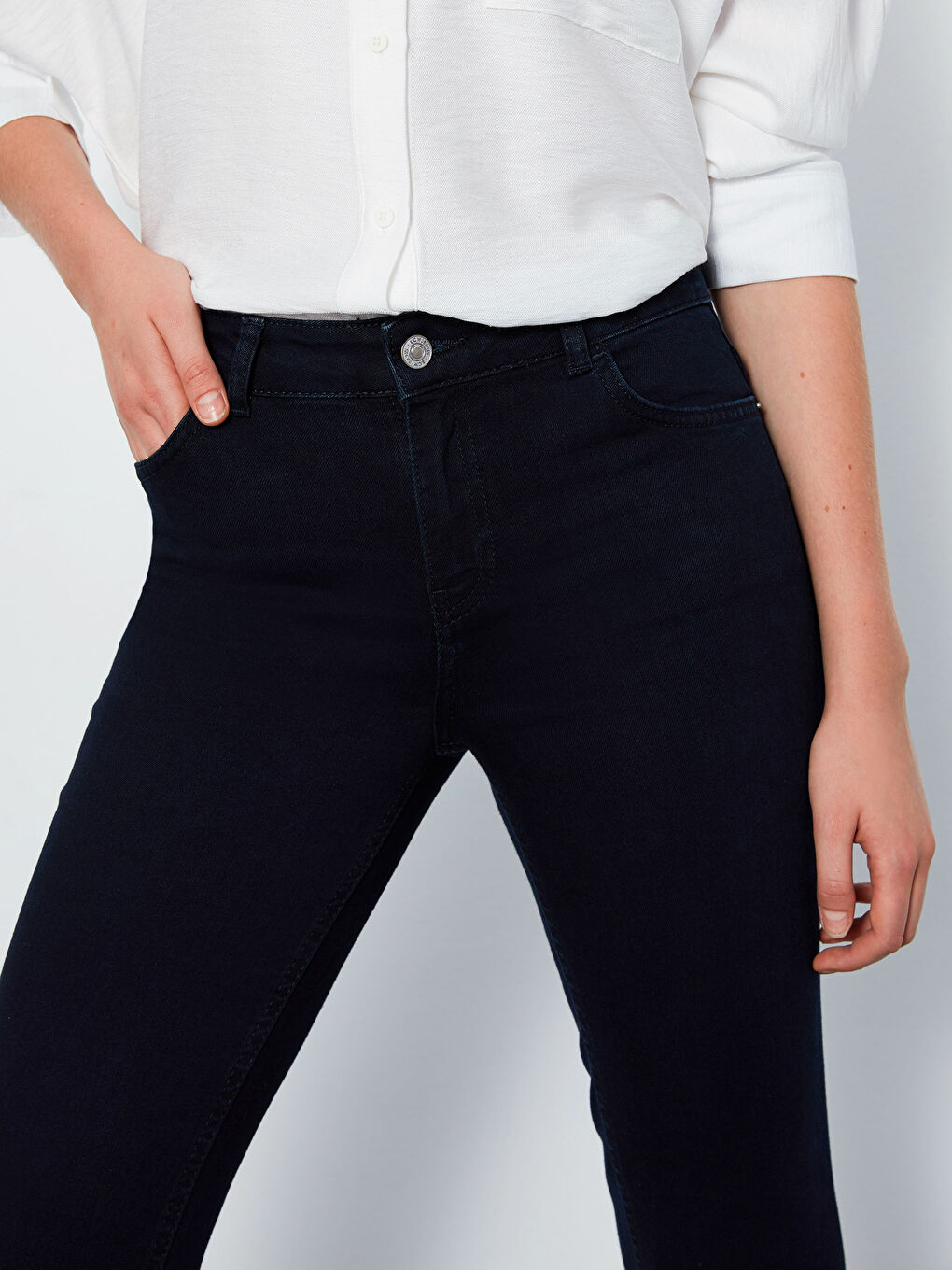 Boot Cut Stretch Jeans-3
