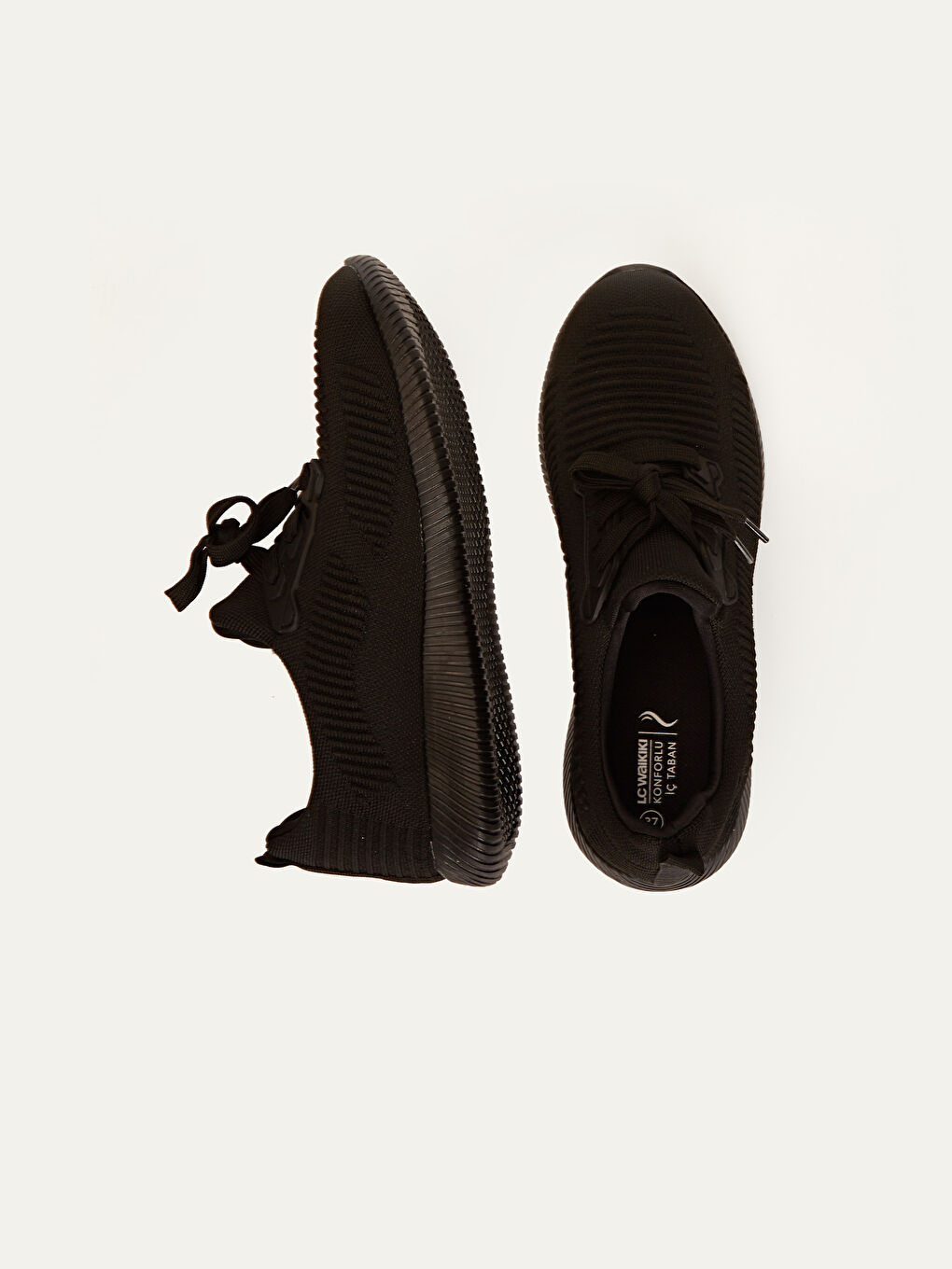 Женщины Черный Кроссовки-1