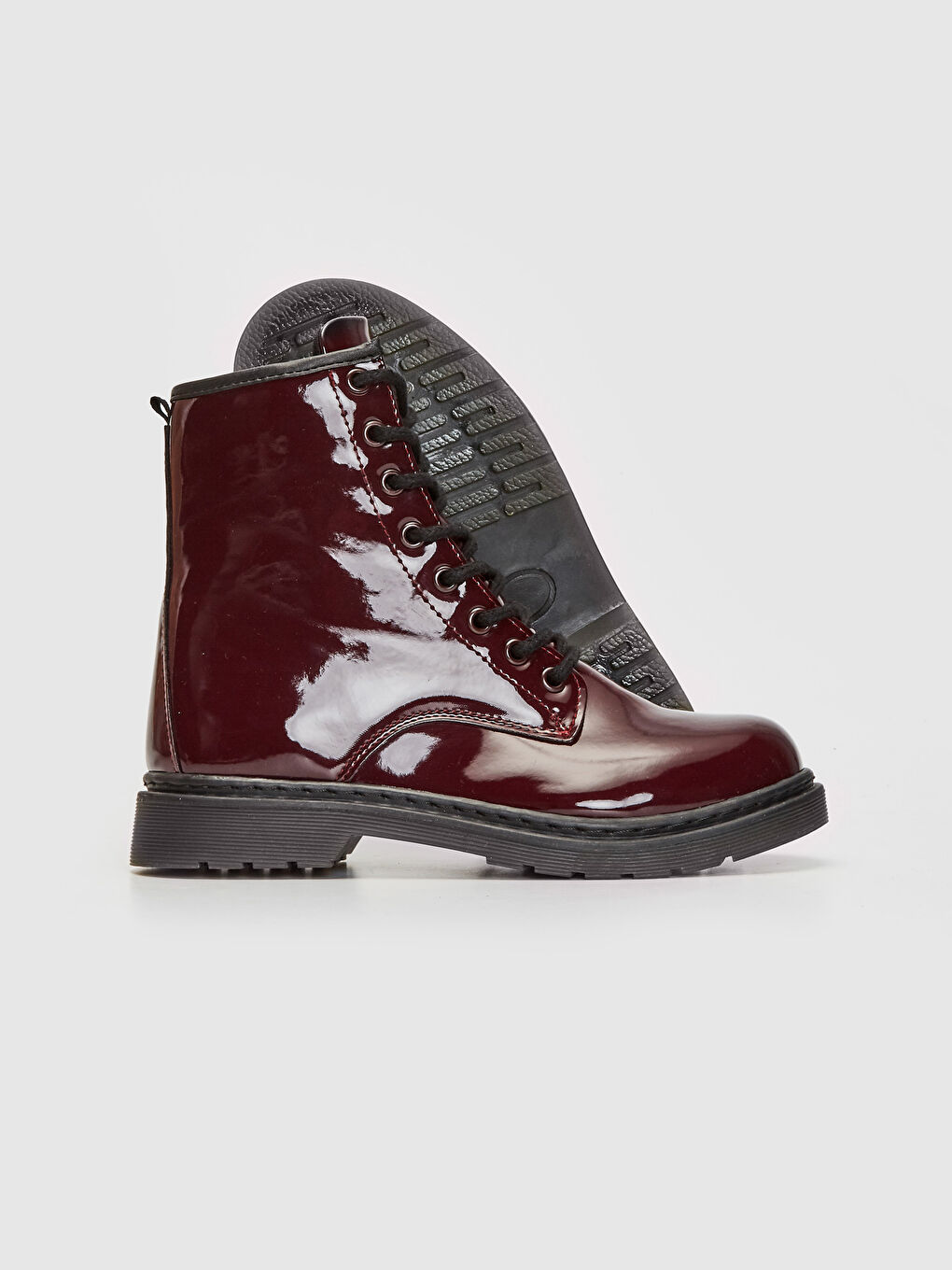 Bordo Bağcıklı ve Fermuarlı Kadın Rugan Postal Bot-3