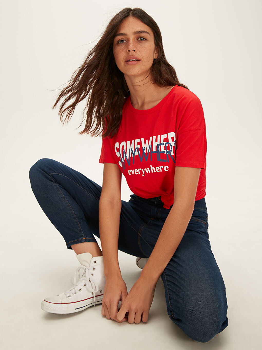 Kırmızı Bisiklet Yaka Kısa Kollu Kadın Tişört