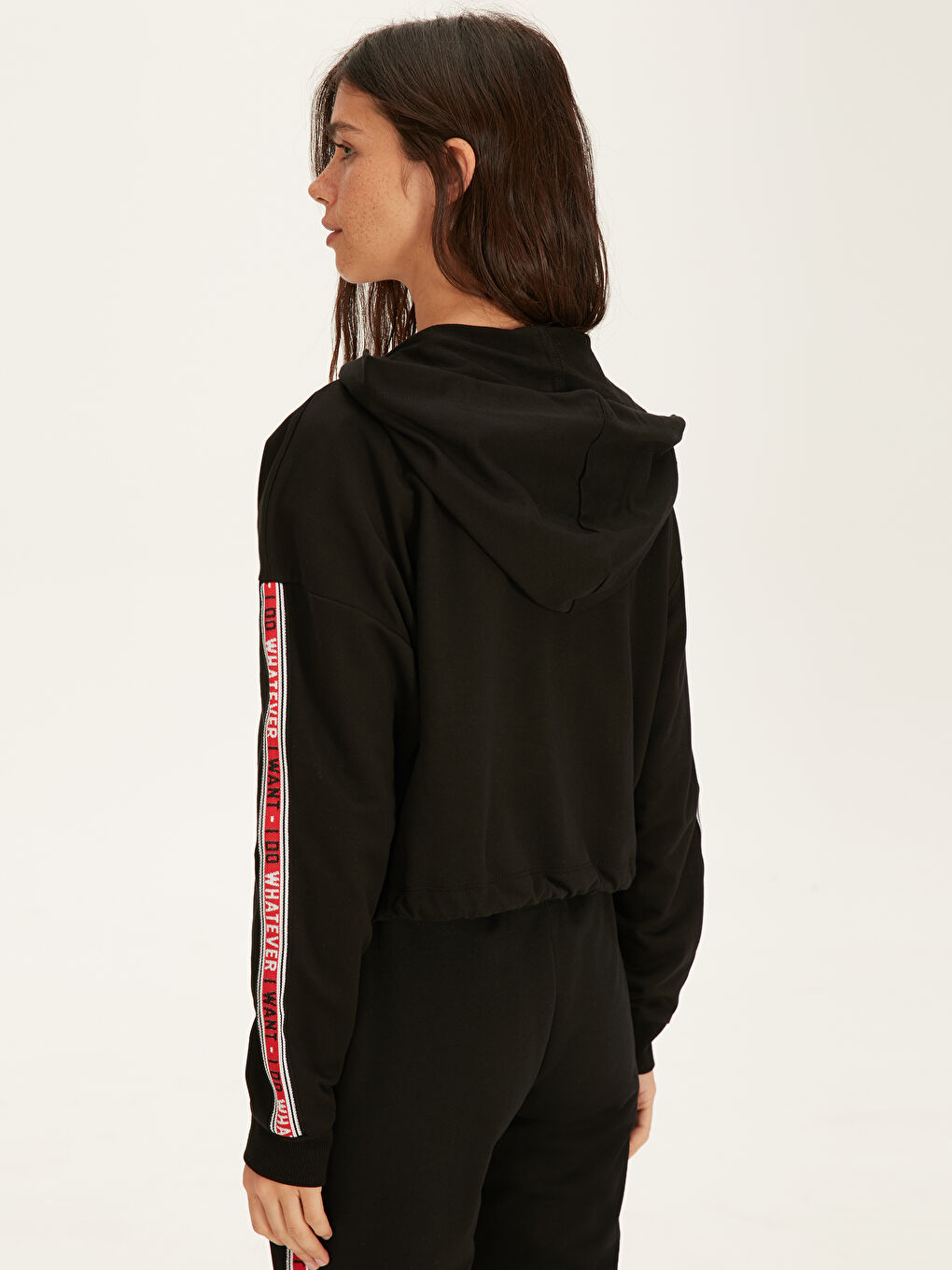 Siyah Kapüşonlu Sweatshirt Kumaşı Kadın Spor Hırka-3