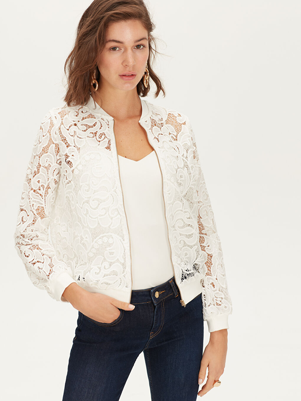 Ekru Bebe Yaka Standart Fit Uzun Kollu Dantel Kadın Ceket-1
