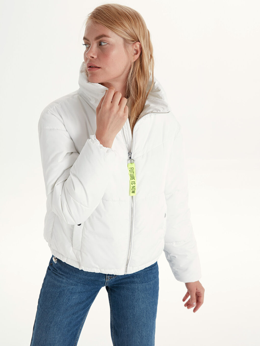 Beyaz Şişme Mont-4