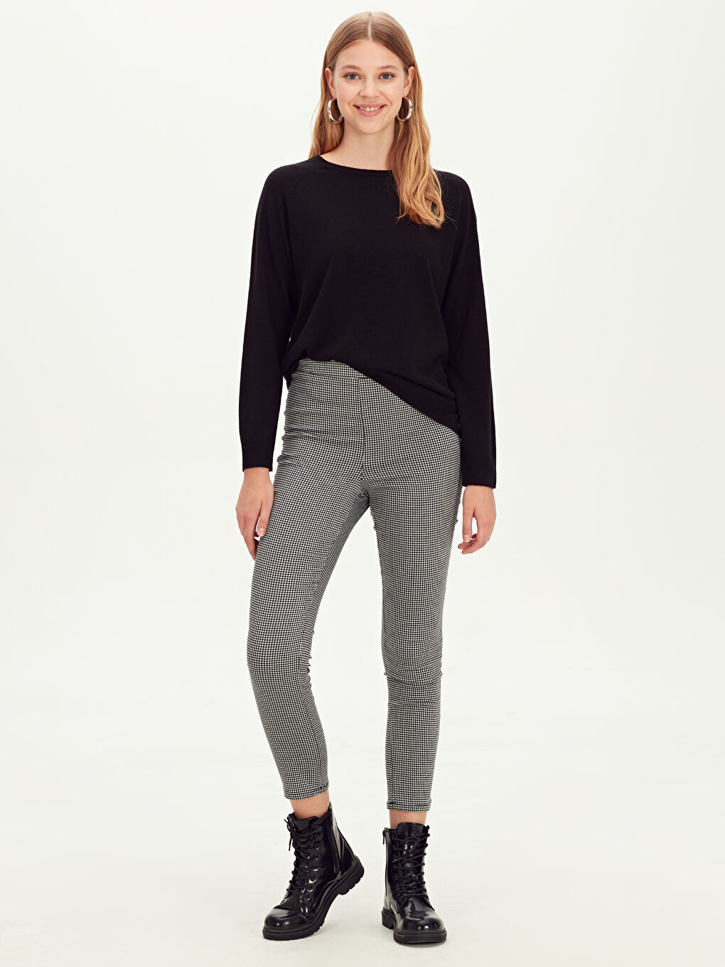 Siyah Ekoseli Pantolon-1