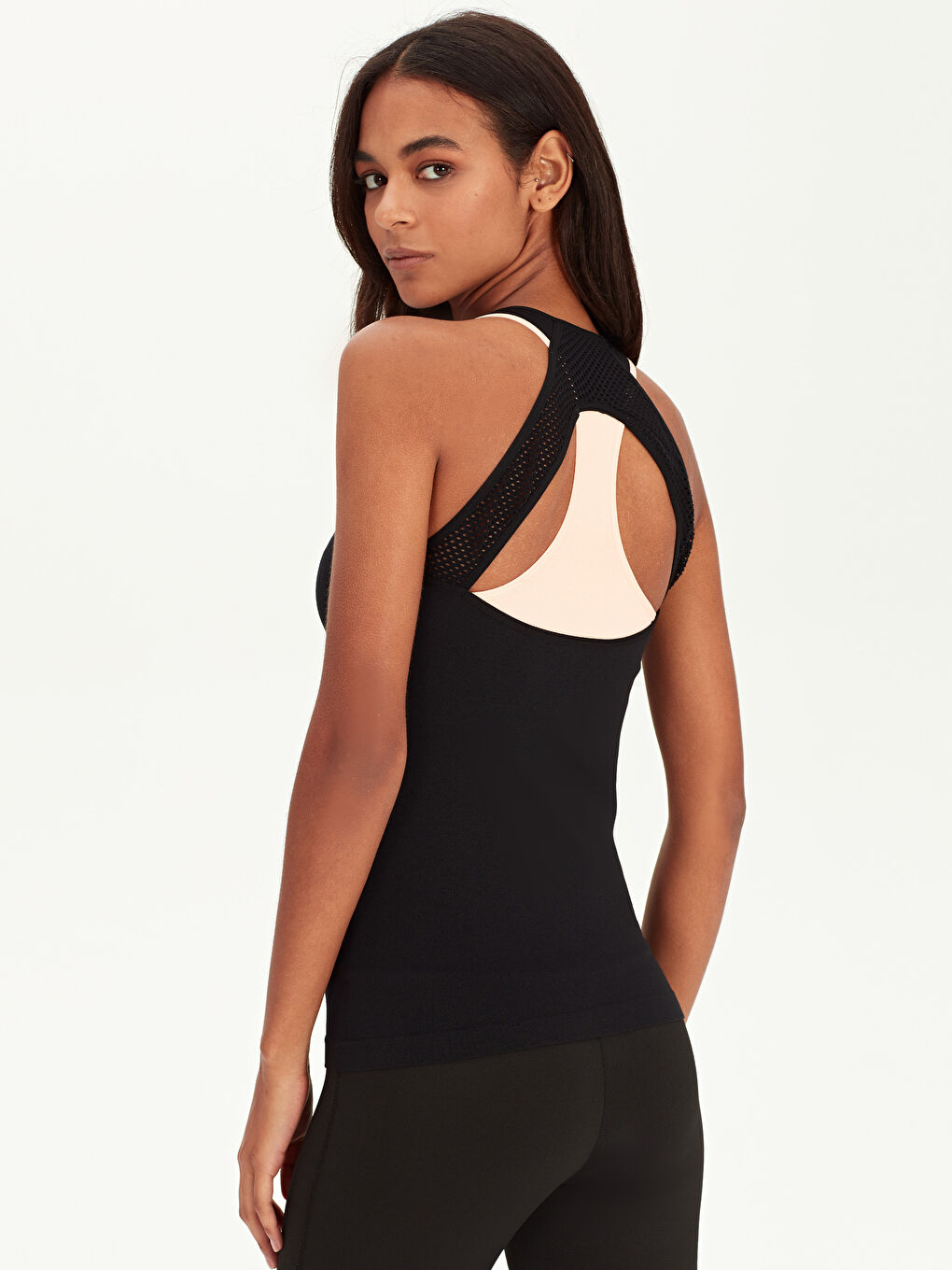 قميص رياضي بدون أكمام-3