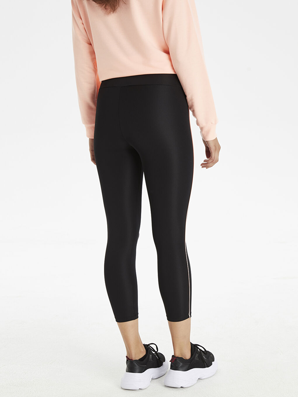 ليجنز سادة بخصر مطاطي للسيدات-2