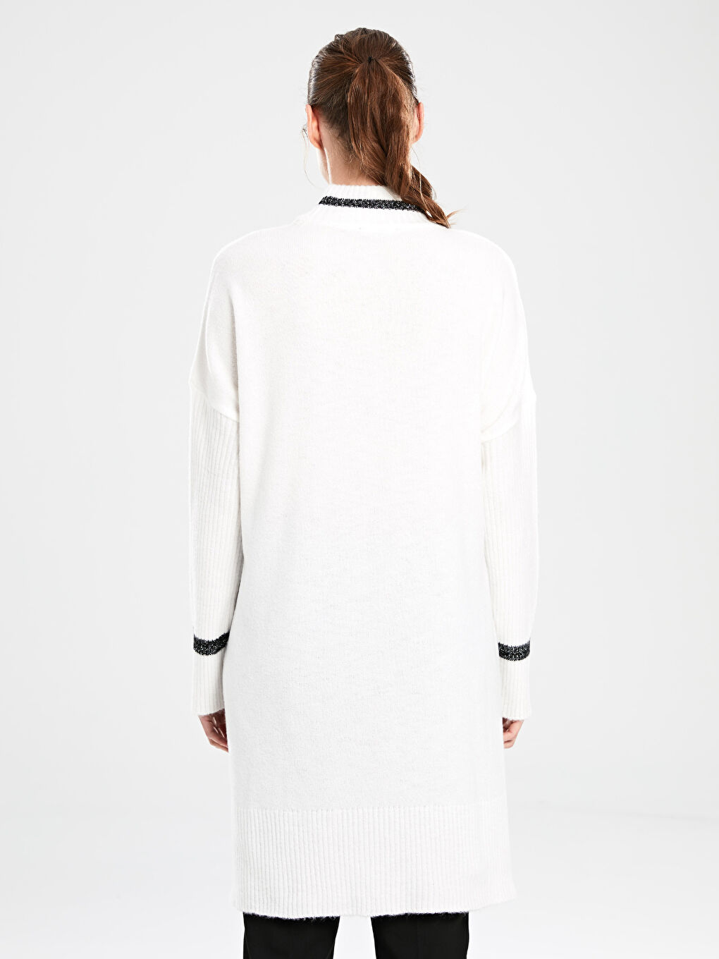 Ekru Dik Yaka Düz Uzun Kollu Oversize Kadın Triko Tunik-2