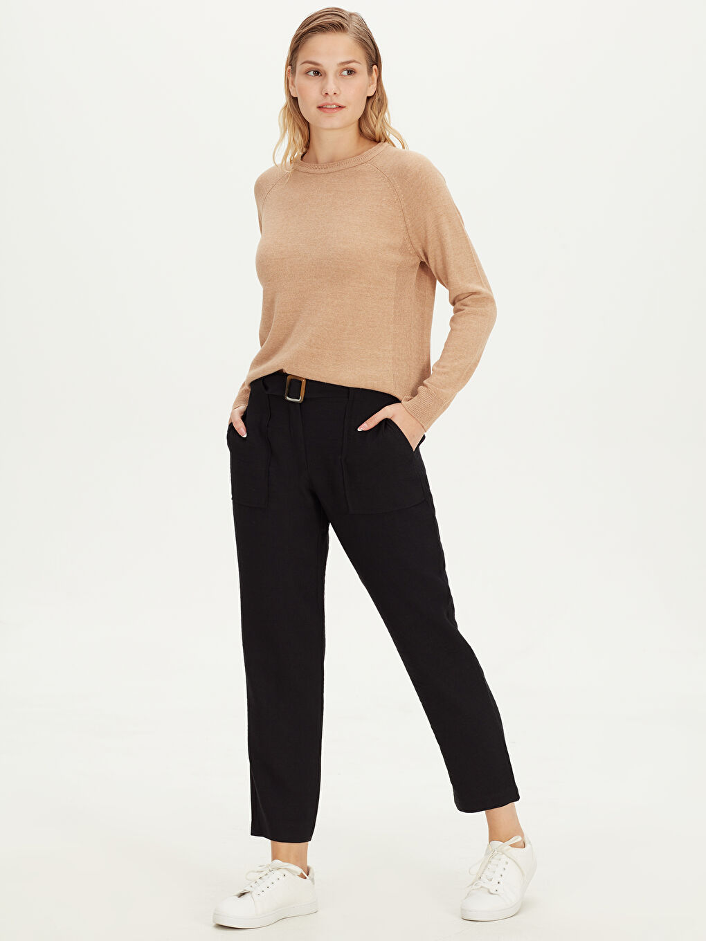 بنطلون Mom Fit للسيدات-1