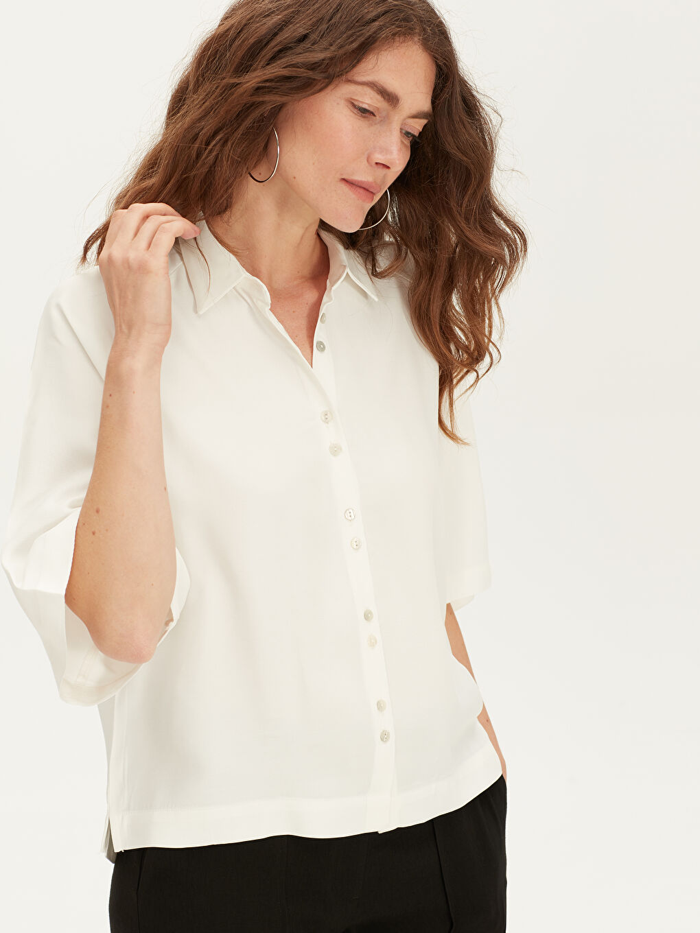 Beyaz Gömlek Yaka Oversize Kısa Kollu Kadın Bluz-2