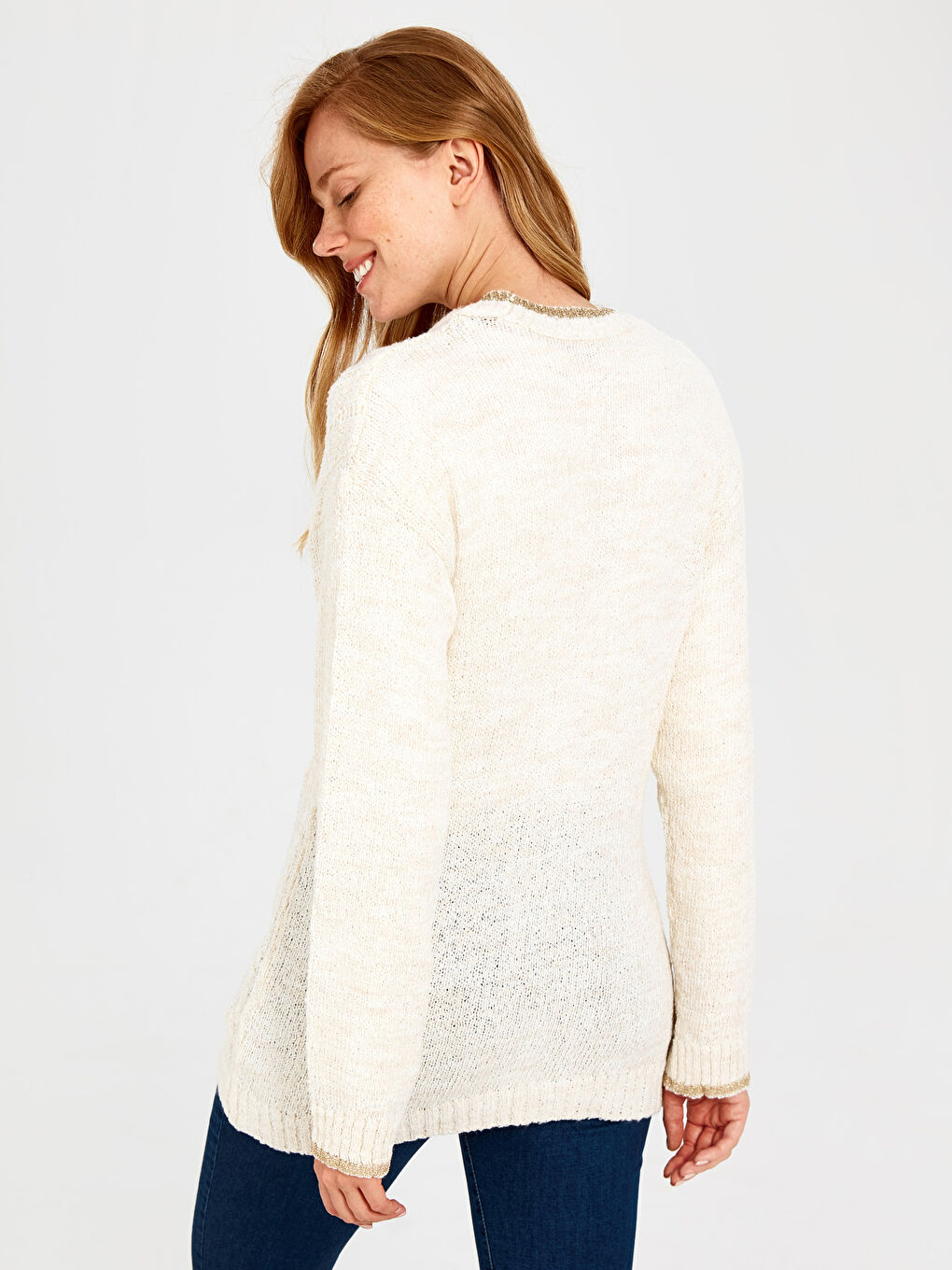 Bej V Yaka Uzun Kollu Kadın Hırka-2