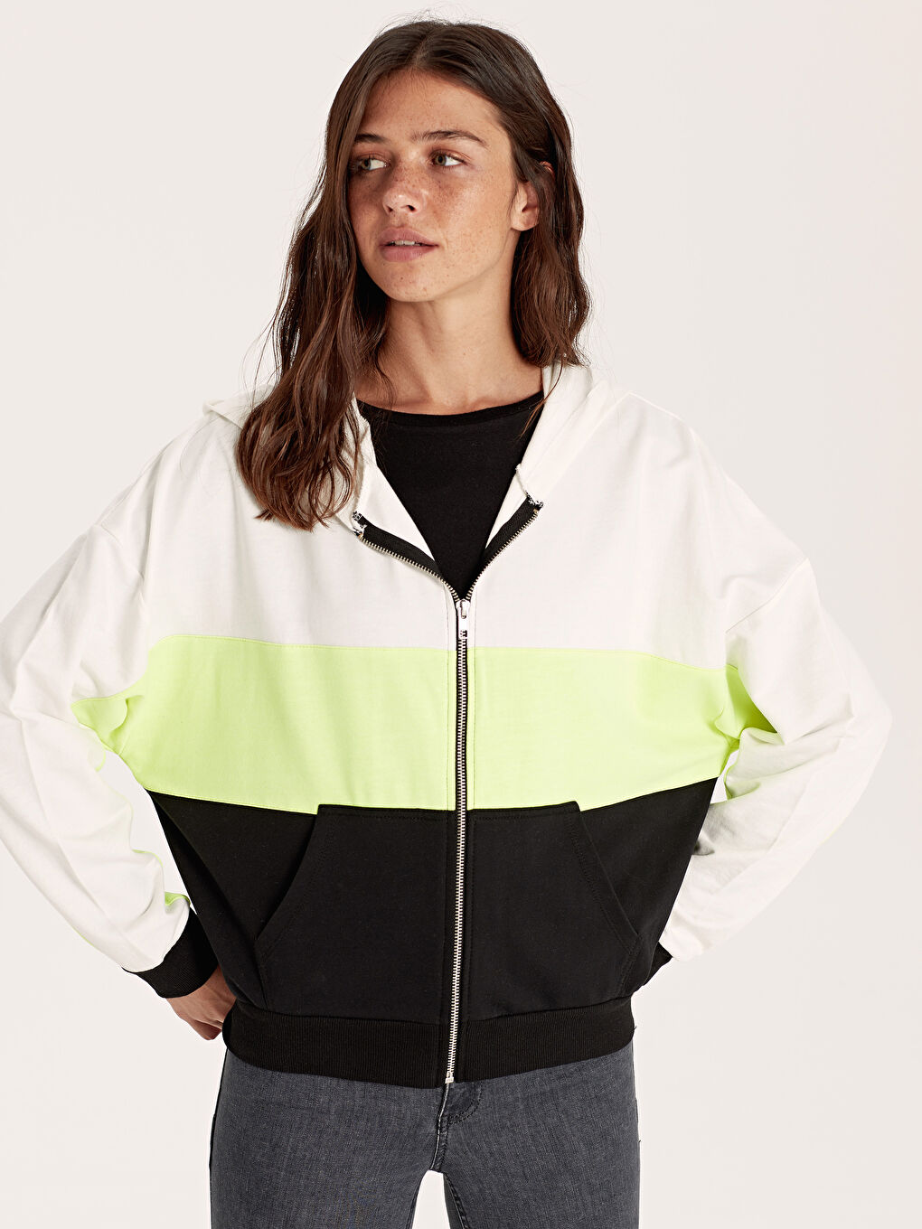 Ekru Fermuarlı Sweatshirt