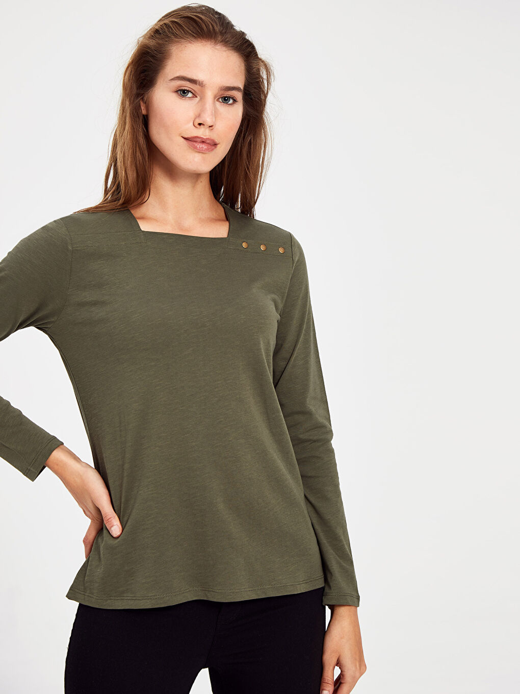 قمصان قطنية بأكمام طويلة وياقة مفصلة-1