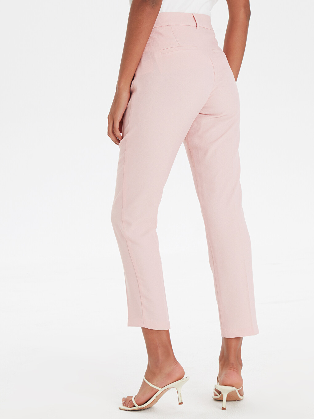 Roze Pantalone Žena-2