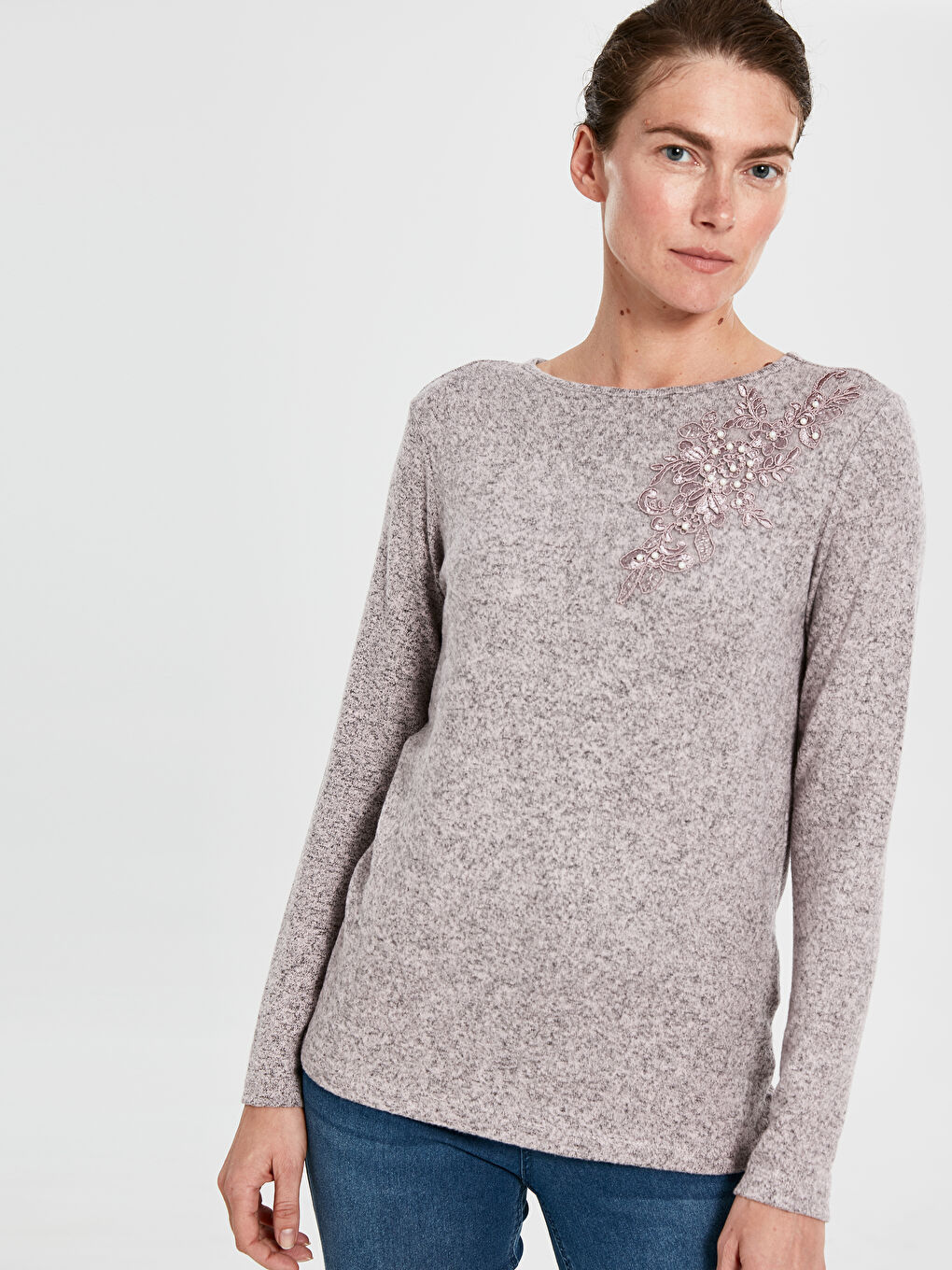 تي شيرت وردى نساء-1