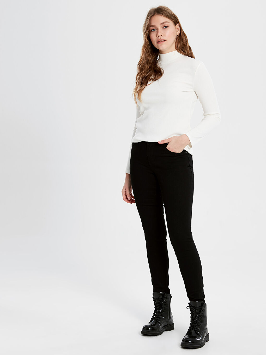 Woman BLACK Jeans