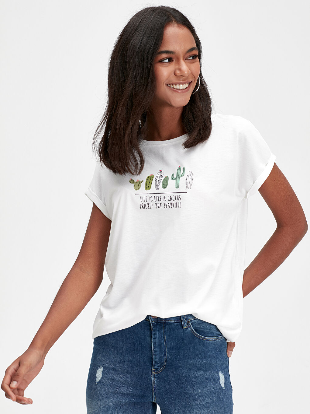 Ekru Bisiklet Yaka Kısa Kollu Kadın Tişört-1