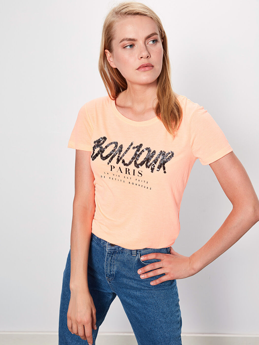 Açık Turuncu Tişört-1