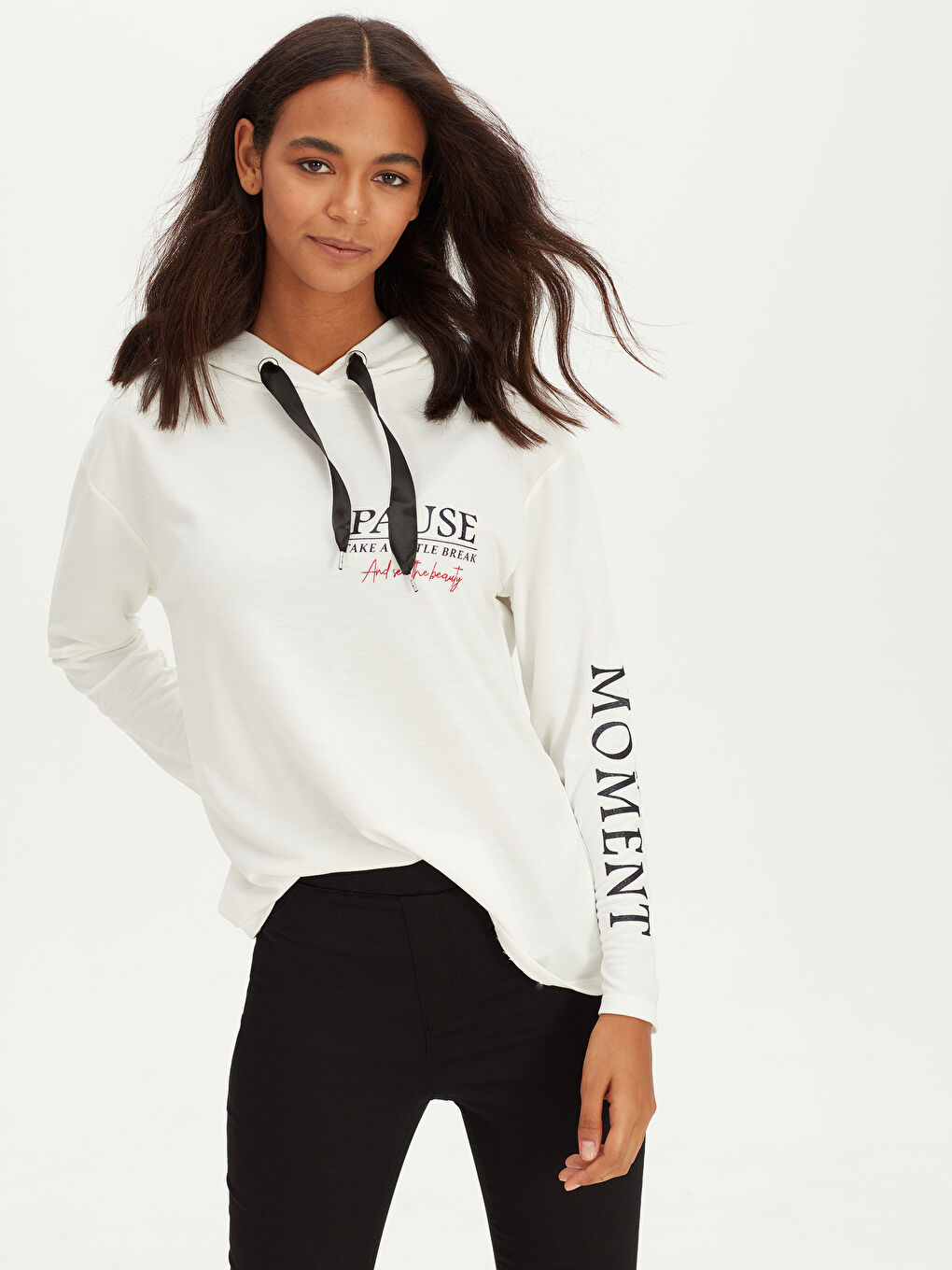 Ekru Kapüşonlu Sweatshirt Kumaşı Kadın Tişört