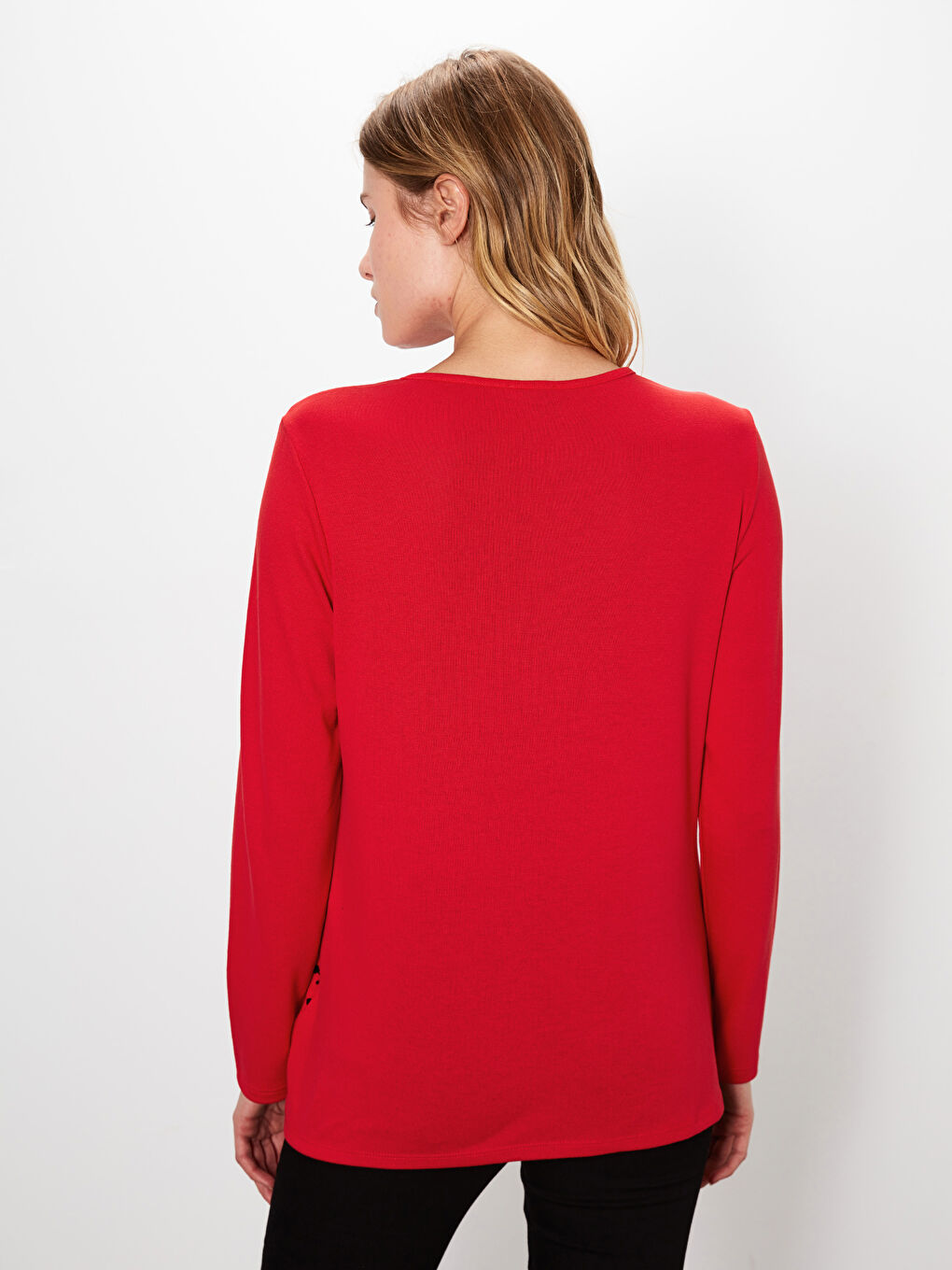 Kırmızı Bisiklet Yaka Uzun Kollu Kadın Tişört-3
