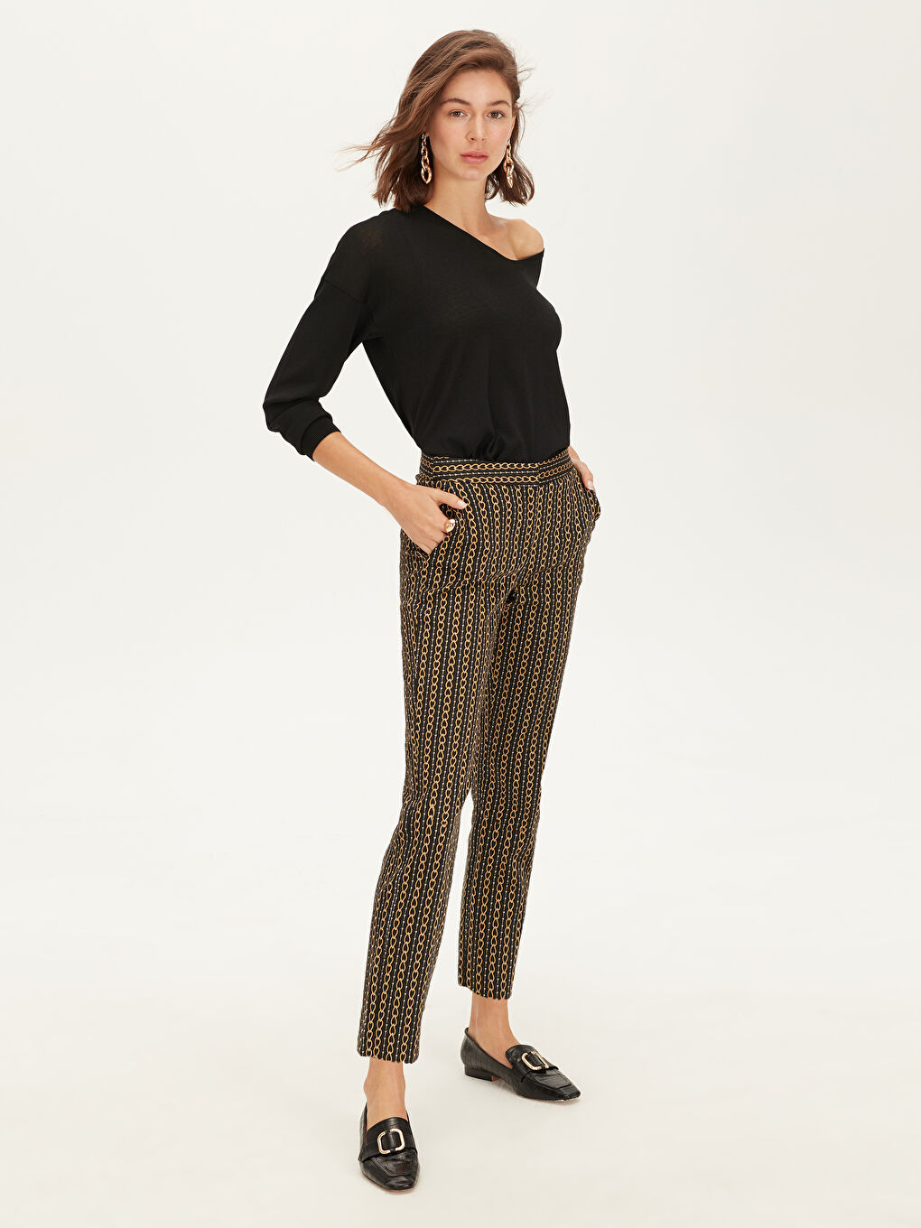 Siyah Dar Fit Saten Kadın Pantolon