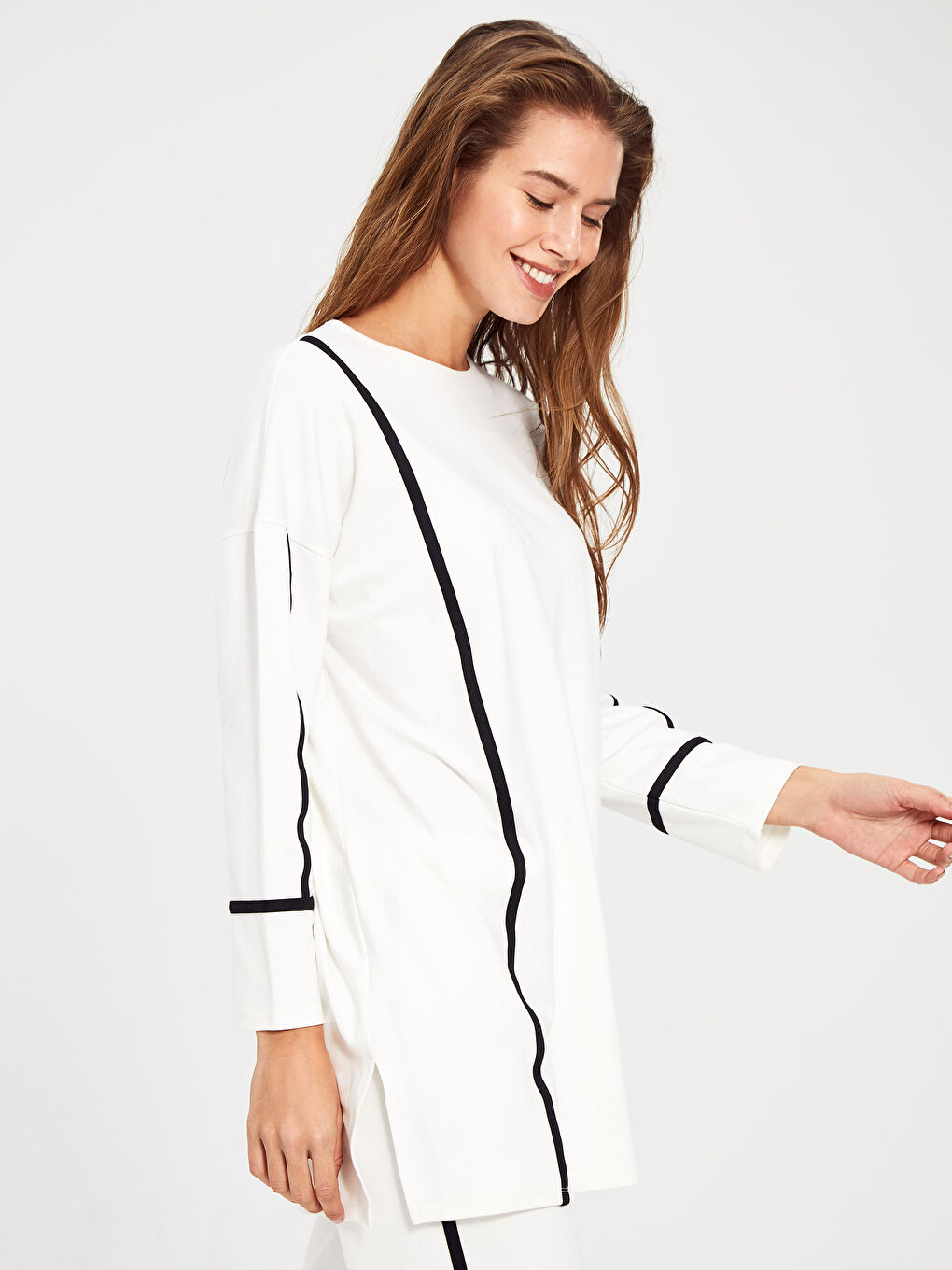 Ekru Bisiklet Yaka Oversize Kadın Tunik-1