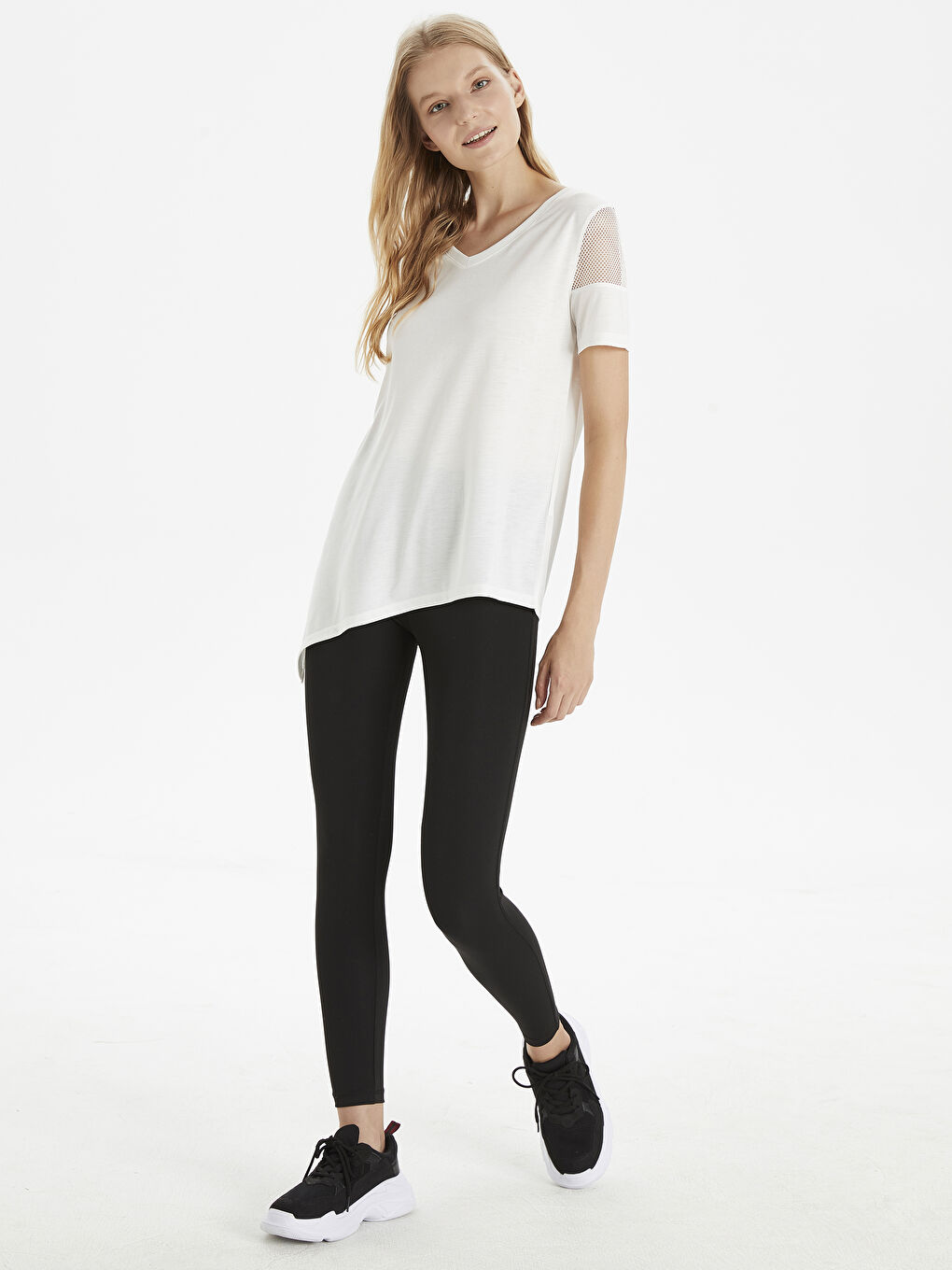 Woman BLACK Sports Leggings