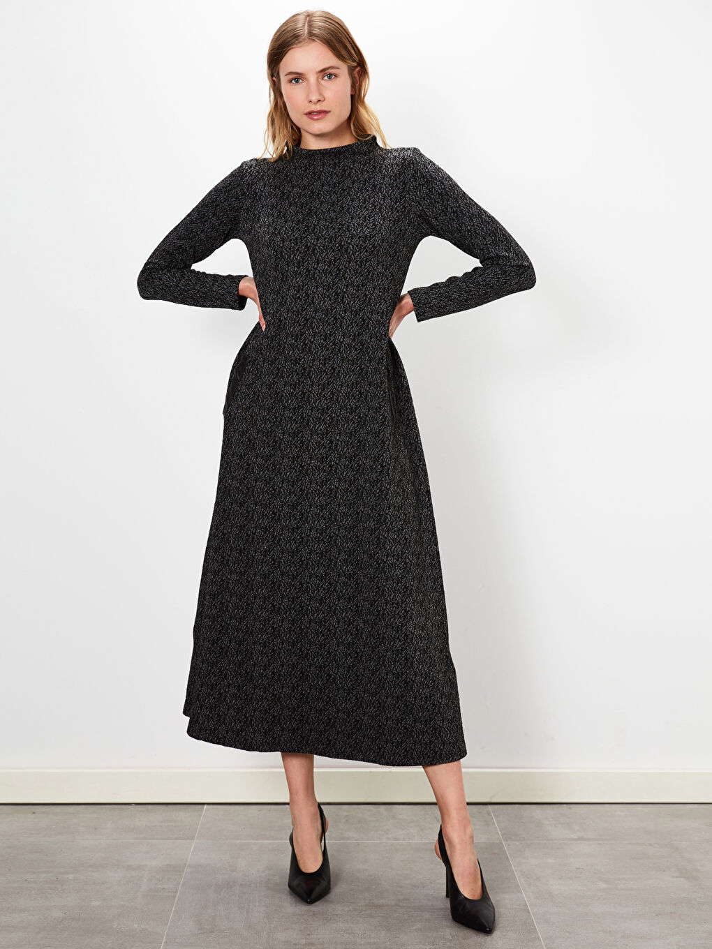 Antrasit Standart Fit Uzun Kollu Kadın Elbise