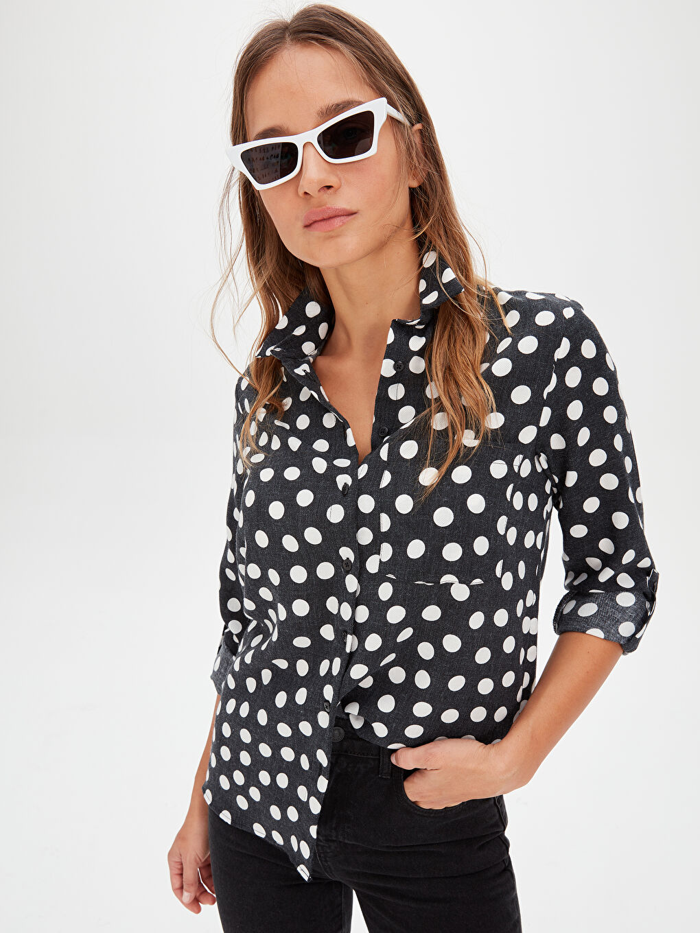 Siyah Gömlek Yaka Standart Fit Uzun Kollu Kadın Gömlek-1