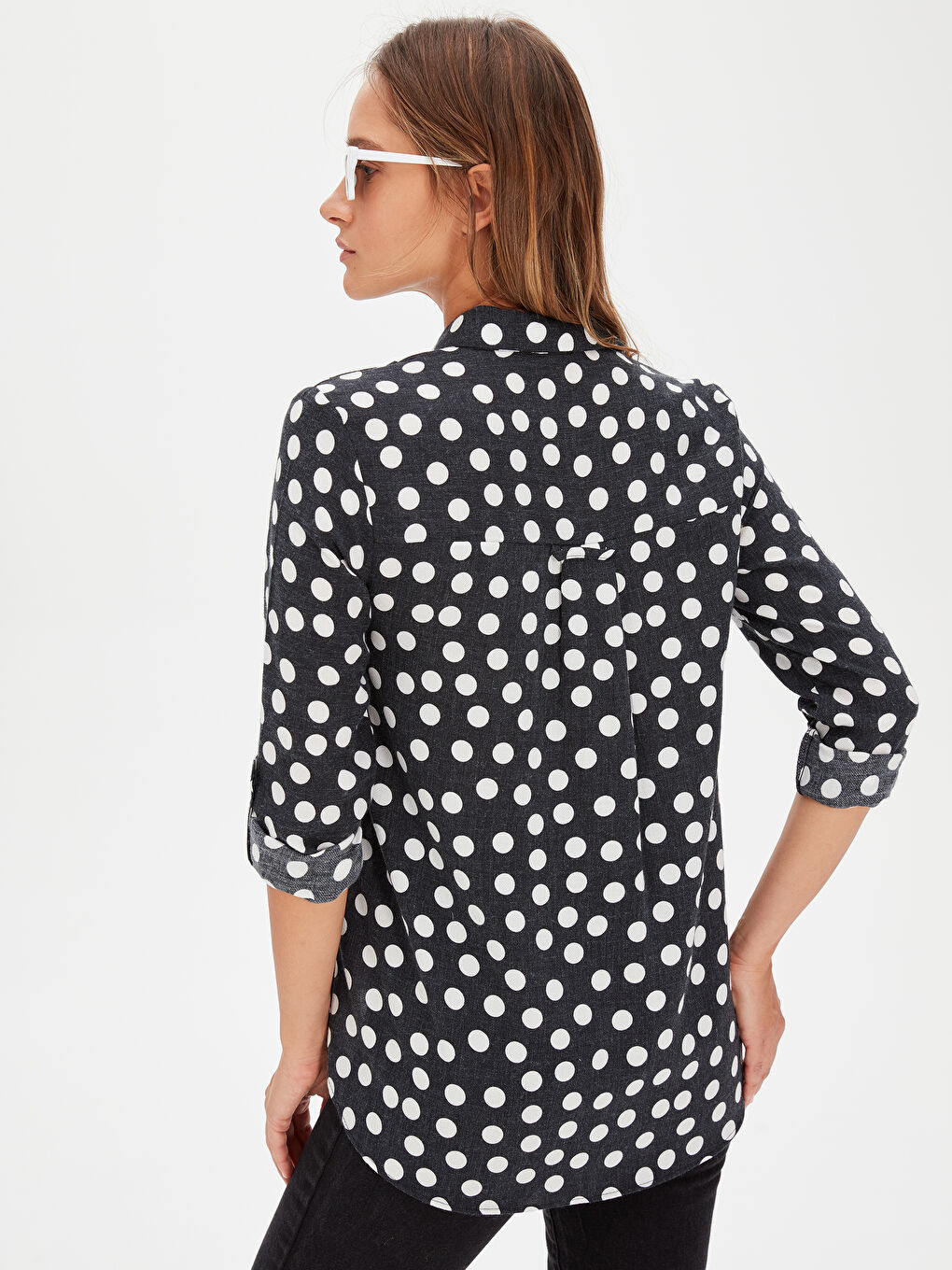 Siyah Gömlek Yaka Standart Fit Uzun Kollu Kadın Gömlek-3