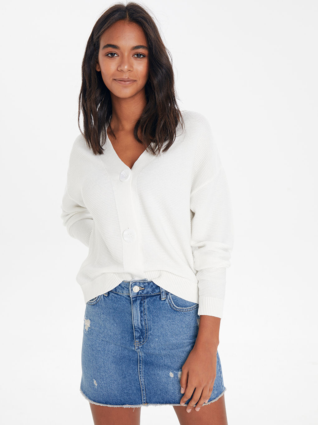 Ekru V Yaka Uzun Kollu Kadın Hırka-1