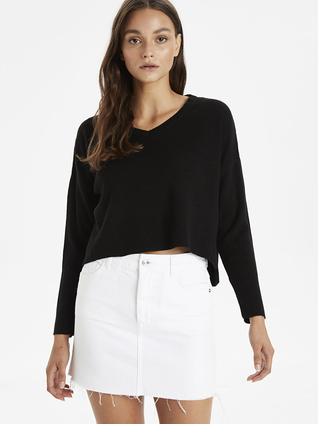 Siyah V Yaka Uzun Kollu Kadın Kazak-1