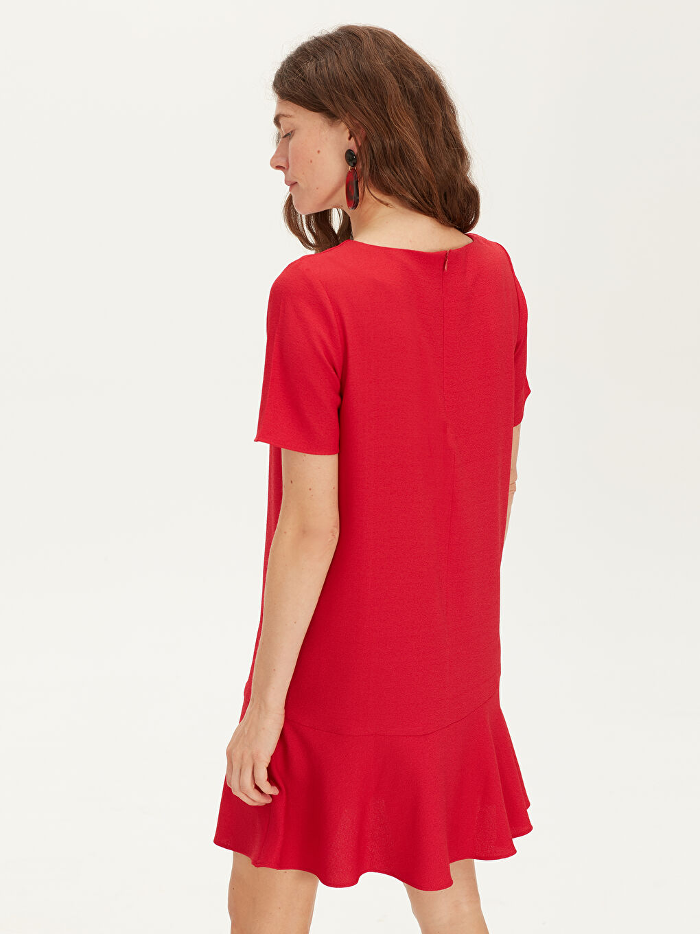 Әйелдерге арналған қиғаш мойын стандартты пішім қысқа жең өрнексіз креп көйлек-3