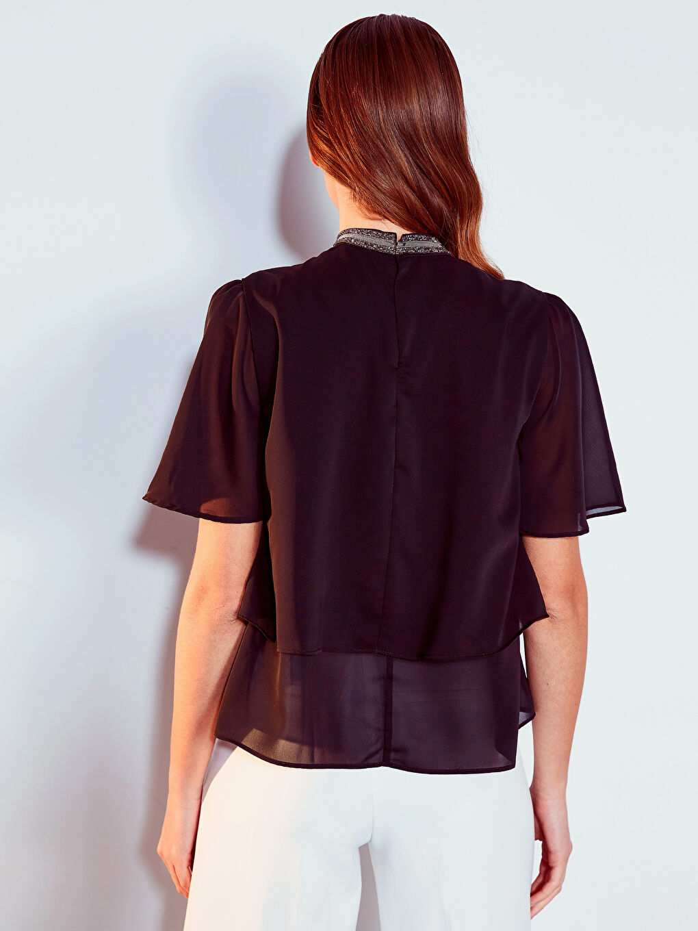 Siyah Dik Yaka Oversize Kısa Kollu Krep Kadın Bluz-2