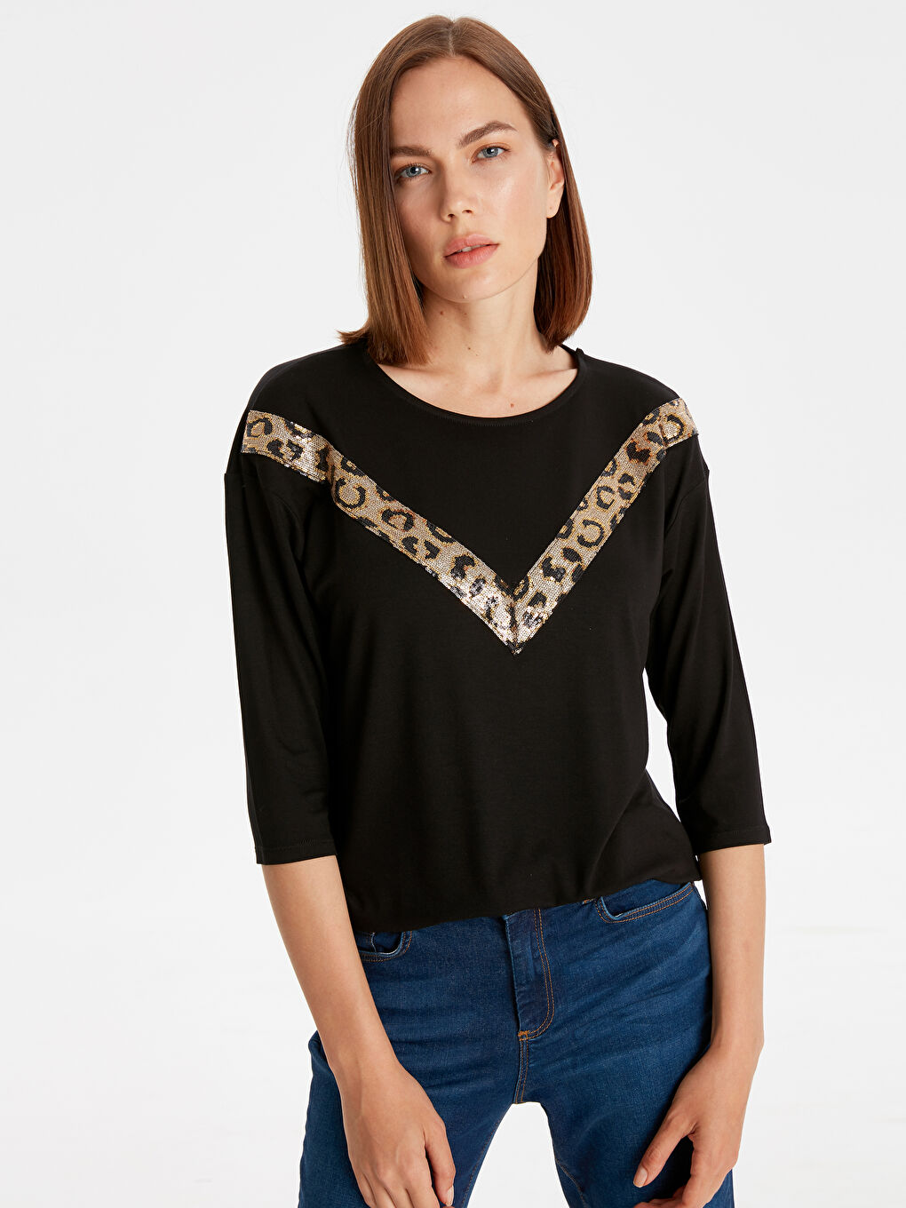 Siyah Bisiklet Yaka Kadın Tişört